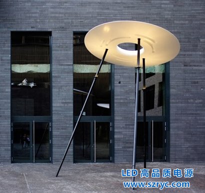 LED看成UFO！眼瞎還是太像？